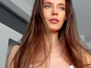 girl
        isia_slay cam image #647749