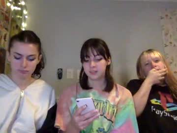 girl
        wallabyxxx cam image #424744