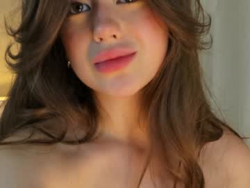 girl
        angella_taylor cam image #1880092