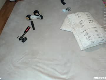couple
        theanytimeshow cam image #351791