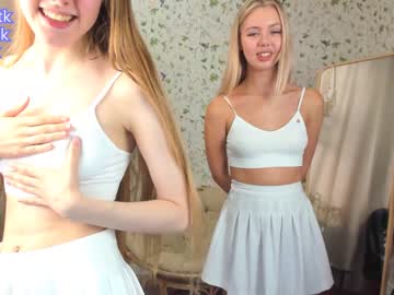 couple
        cassie_palmer cam image #2236362