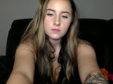 girl Milf & Teen Sex Cam Girls with zoeycollinsss