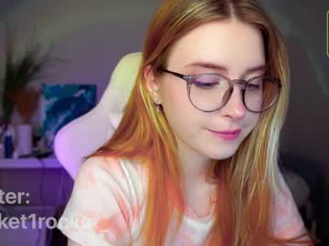 girl
        pocketrocket_ cam image #1364103