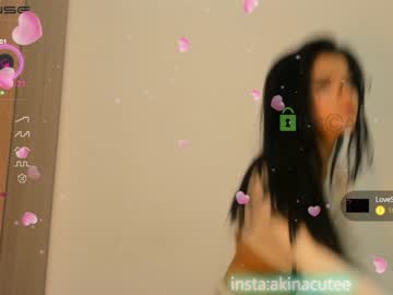 girl
        dola_ cam image #1603156