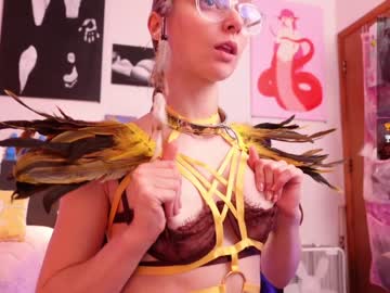 girl
        emmasky69 cam image #2907813