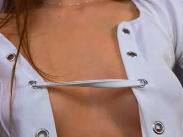 girl
        wanda_robinson cam image #2828439