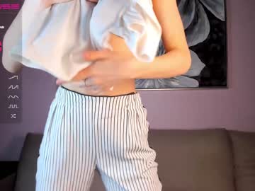 girl
        aryawayne cam image #846636