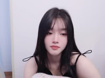 girl
        tangtang_99 cam image #3186658