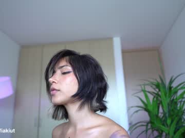girl
        soy_sofia cam image #2511456