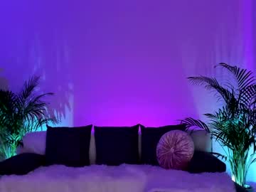 girl
        jessiccaburns cam image #3404397