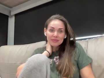 girl
        ivydrip cam image #2834575