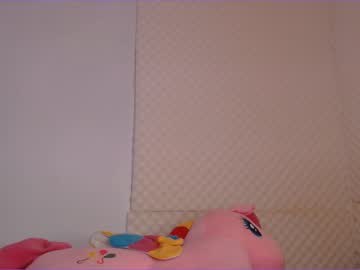 girl
        sofia_sakura cam image #1215420
