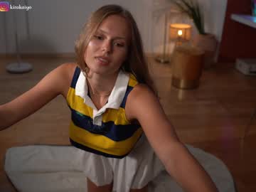 girl
        chillwithkira cam image #2225349