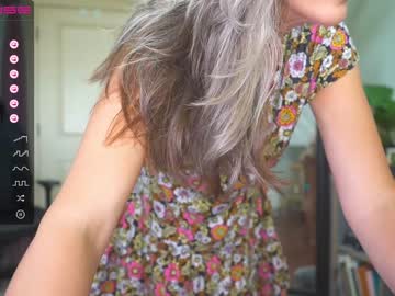 girl
        sunniedayz cam image #1643164