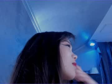 girl
        juliabeng1 cam image #1599611