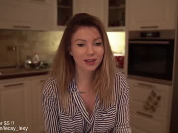 girl
        lecsy cam image #268424