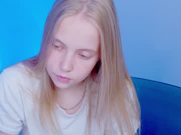girl
        appr0ved cam image #1856366