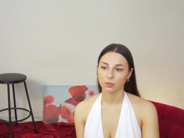 girl
        annesense cam image #1542538