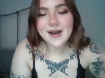 girl Milf & Teen Sex Cam Girls with gothangel88