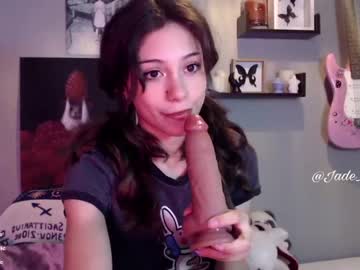 girl
        jade_angelic cam image #1393711