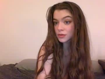 girl
        rosegold18 cam image #344754