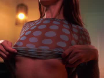 girl
        _mariarty_ cam image #1888024