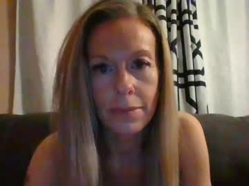 girl Milf & Teen Sex Cam Girls with eyecandymilf