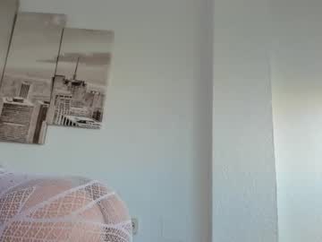 girl
        gabionly cam image #613496