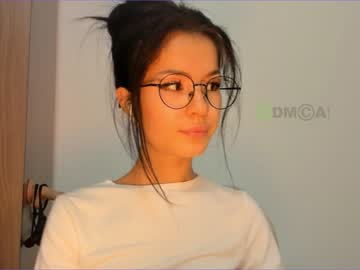 girl
        dola_ cam image #1467023