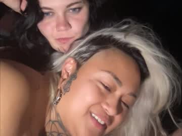 couple Milf & Teen Sex Cam Girls with scardillpickle