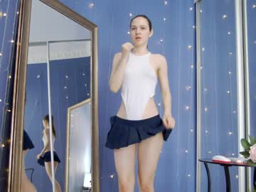 girl
        kriskras__ cam image #1367520