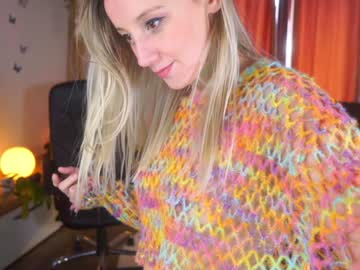 girl
        juicyandthepussyblvd cam image #805811