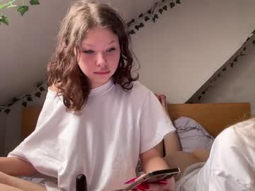 girl
        eternal_infinite cam image #2516879