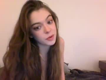 girl
        rosegold18 cam image #344950