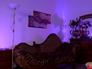 girl
        jessiccaburns cam image #1343171