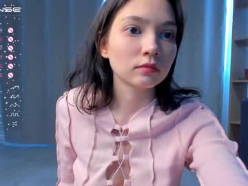 girl
        bzzzme cam image #1654221