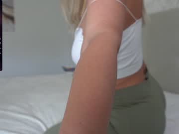 girl
        miss_juliaa cam image #3279270