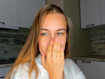 girl
        lindamildreda cam image #2260592