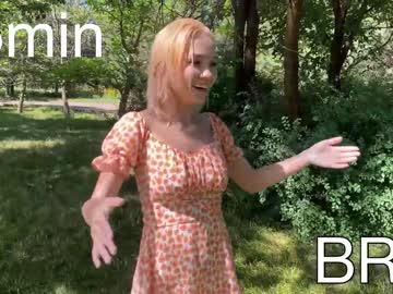 girl
        karinalin18 cam image #2135839