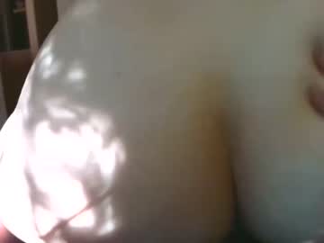couple
        honeybadjerr69 cam image #1982677