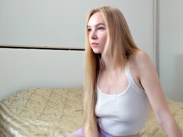 girl
        olivia__evans_ cam image #174101