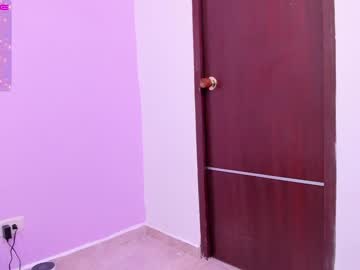 couple
        nikita_love69 cam image #1914358
