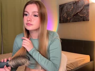 girl
        cute_siberian_girl cam image #32438