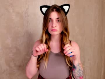girl
        brenda_rogerss cam image #2347884