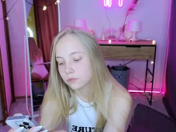 girl
        appr0ved cam image #2350839