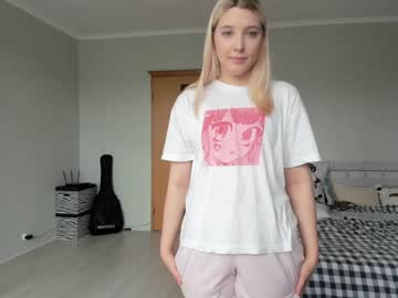 girl
        belle_ellie cam image #1913166