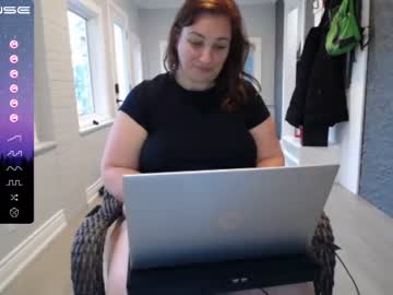 girl
        anniegetyourgun cam image #1152526