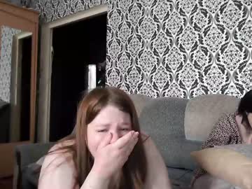 girl
        your_madhurricane cam image #2824585