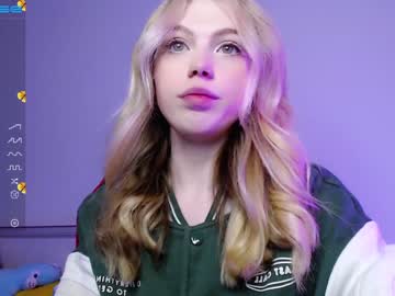 girl
        small_blondee cam image #916306