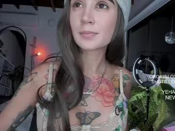 girl
        lonelly_lolly98 cam image #769878